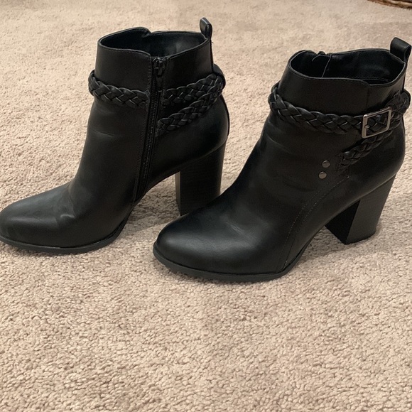 Ankle high heel boots size 9 - Picture 3 of 5